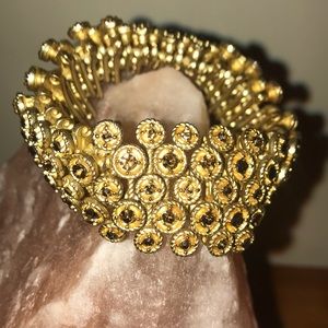 Unique gold tone bracelet